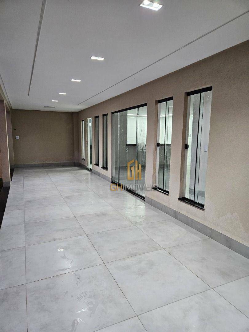 Sobrado à venda com 3 quartos, 177m² - Foto 2