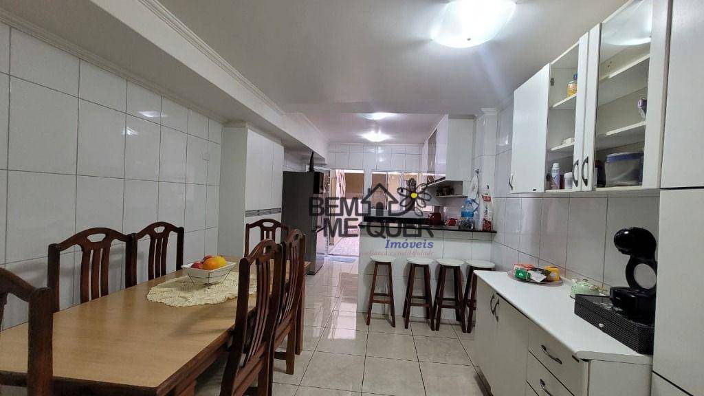 Sobrado à venda com 3 quartos, 135m² - Foto 1