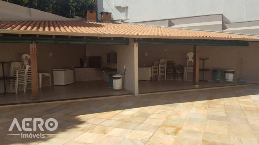 Apartamento à venda com 3 quartos, 120m² - Foto 2