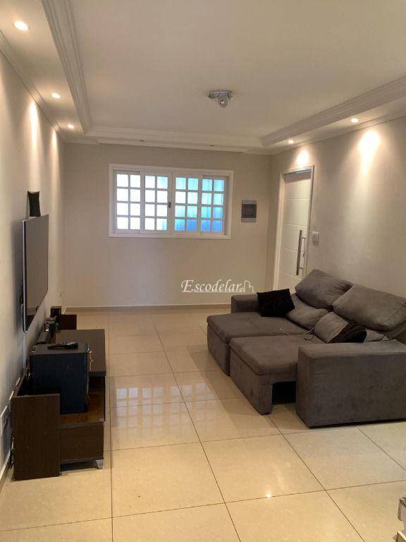 Sobrado à venda com 5 quartos, 250m² - Foto 1