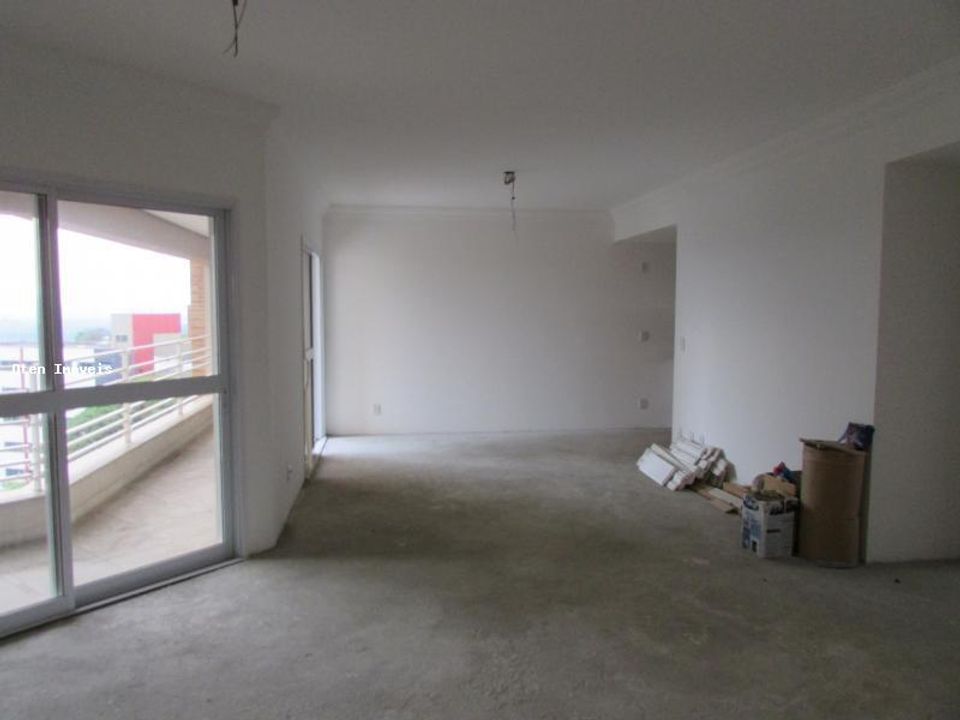 Apartamento à venda com 3 quartos, 187m² - Foto 11