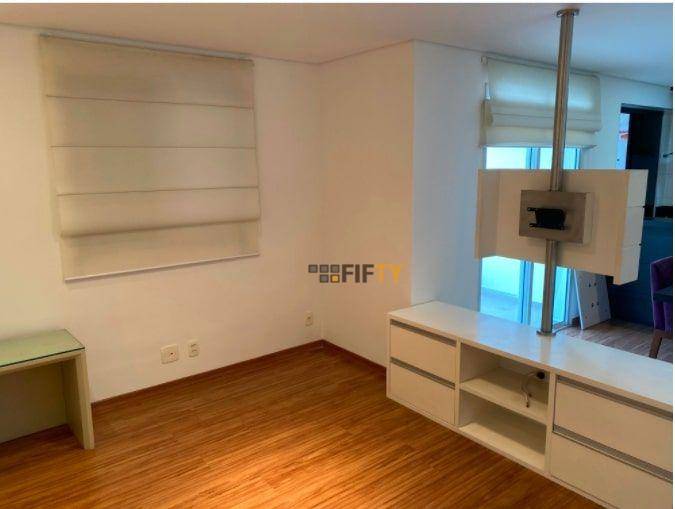 Apartamento à venda com 2 quartos, 72m² - Foto 2