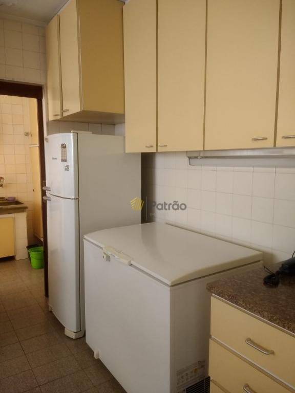 Sobrado à venda com 4 quartos, 335m² - Foto 29