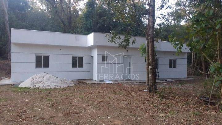 Casa de Condomínio para alugar com 2 quartos, 200m² - Foto 1