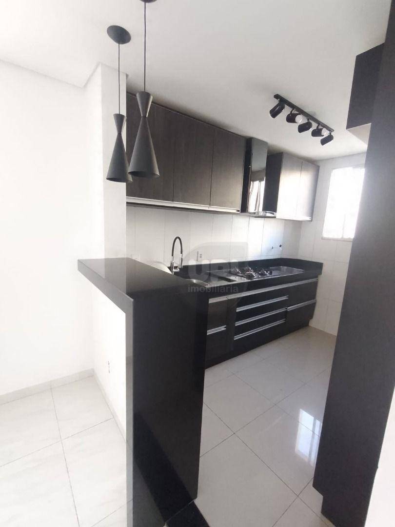 Apartamento à venda com 2 quartos, 46m² - Foto 1