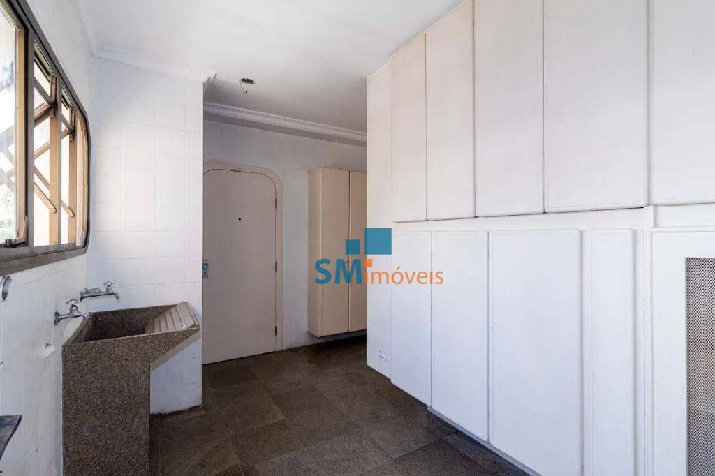 Apartamento à venda com 4 quartos, 231m² - Foto 8