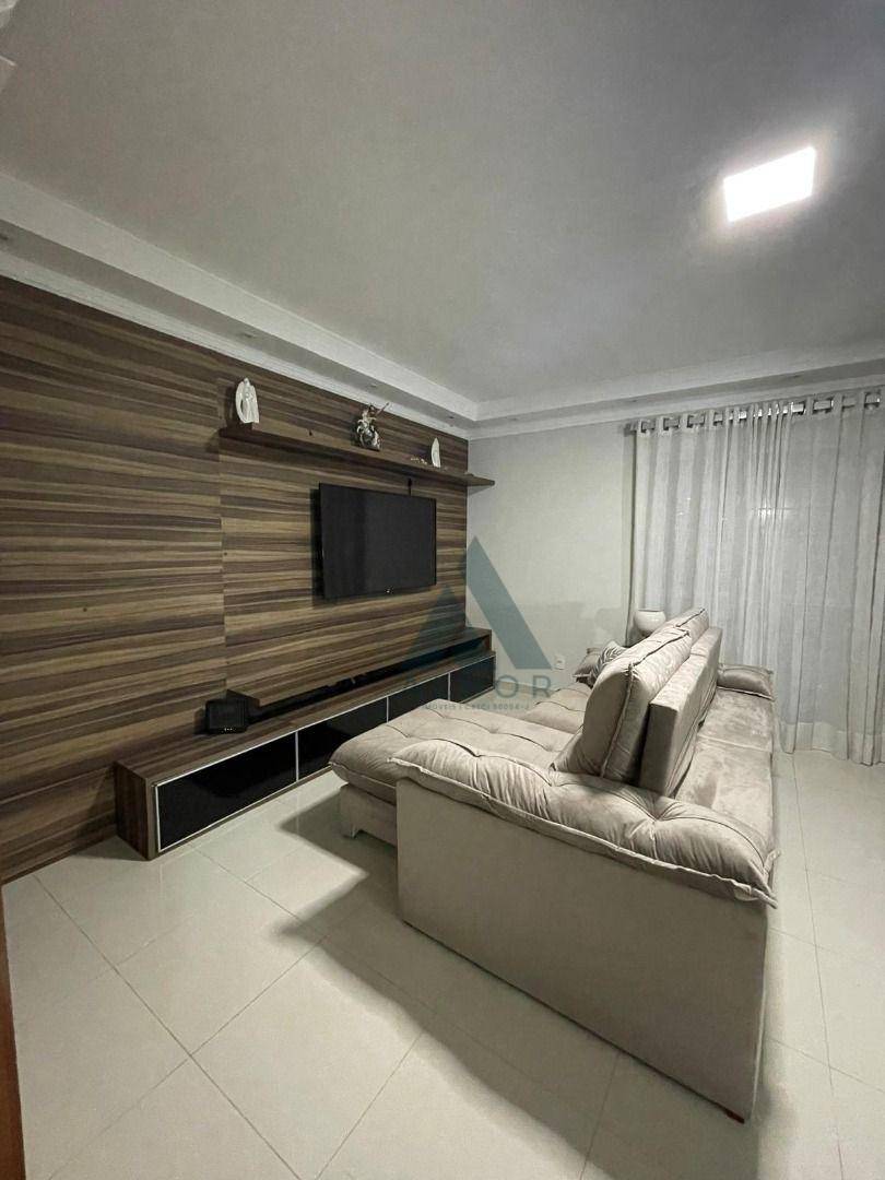 Casa, 3 quartos, 155 m² - Foto 1