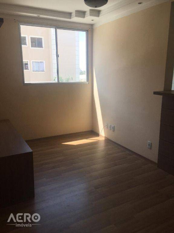 Apartamento à venda com 2 quartos, 50m² - Foto 2