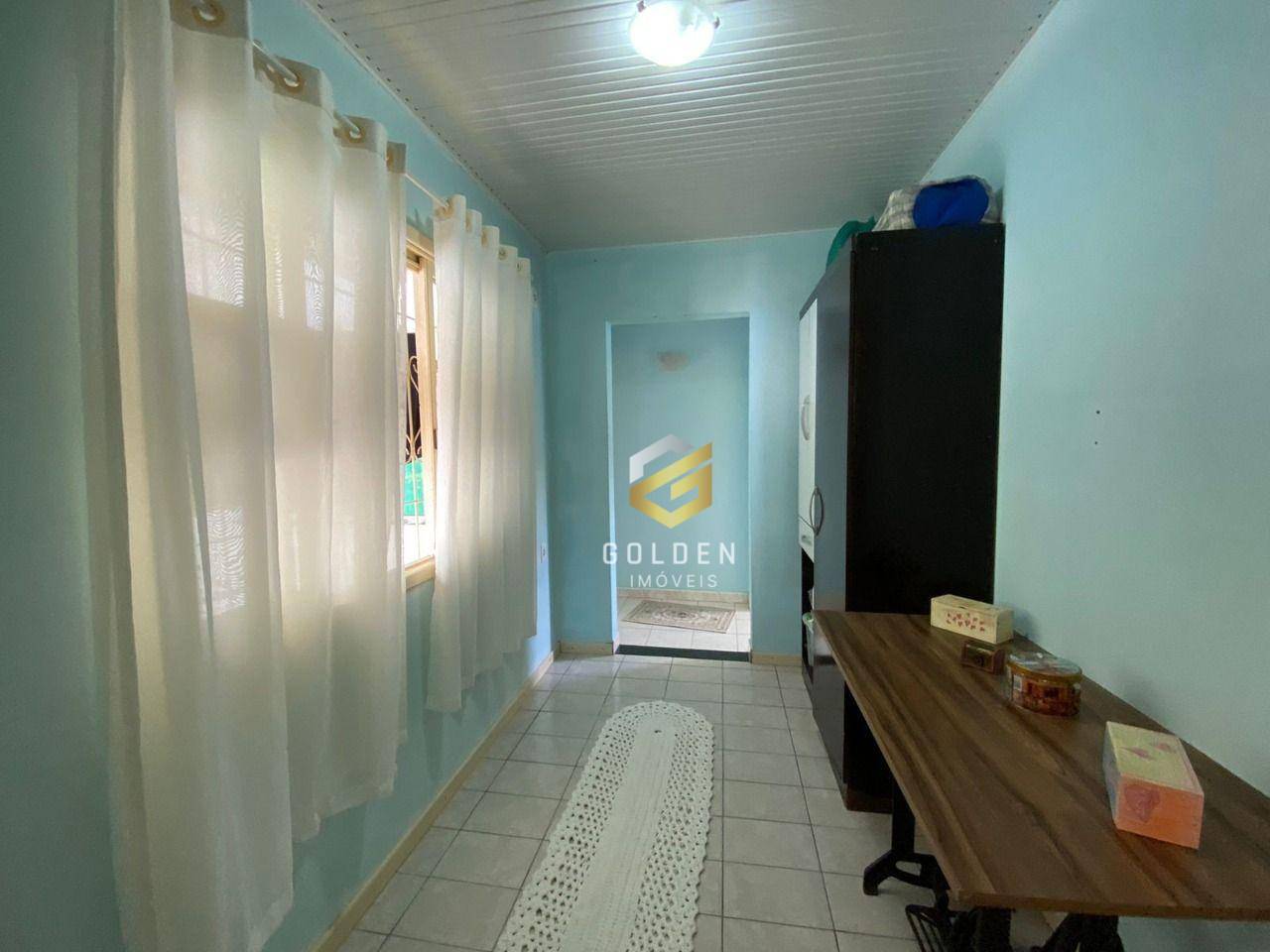 Casa à venda com 4 quartos, 200m² - Foto 5