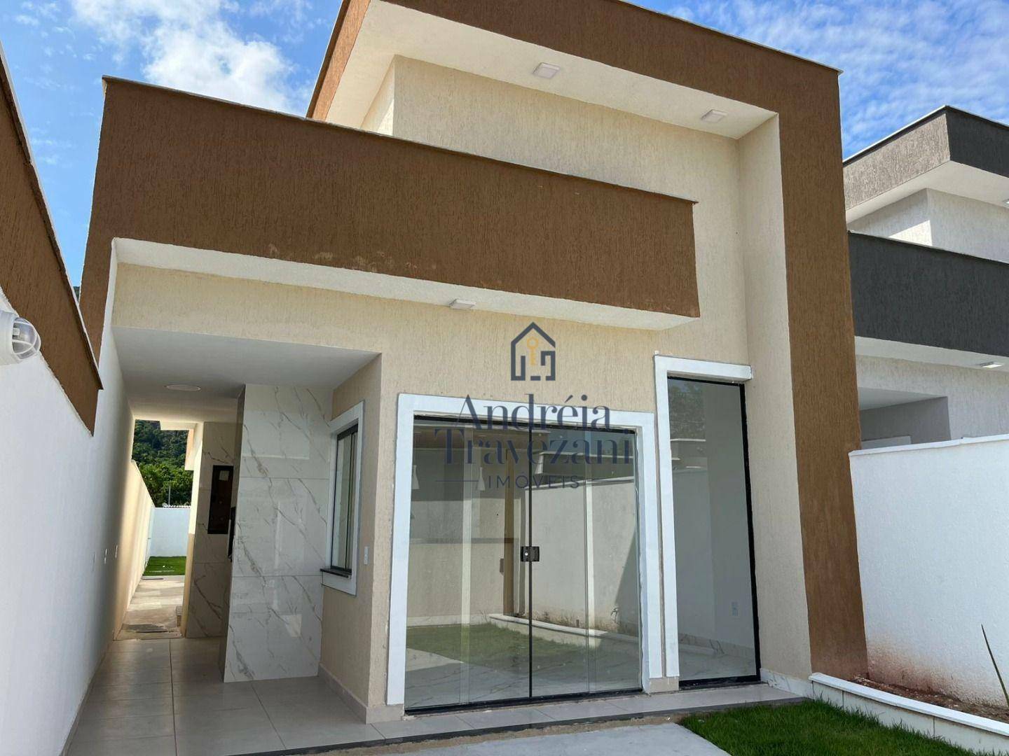 Casa à venda com 3 quartos, 100m² - Foto 2