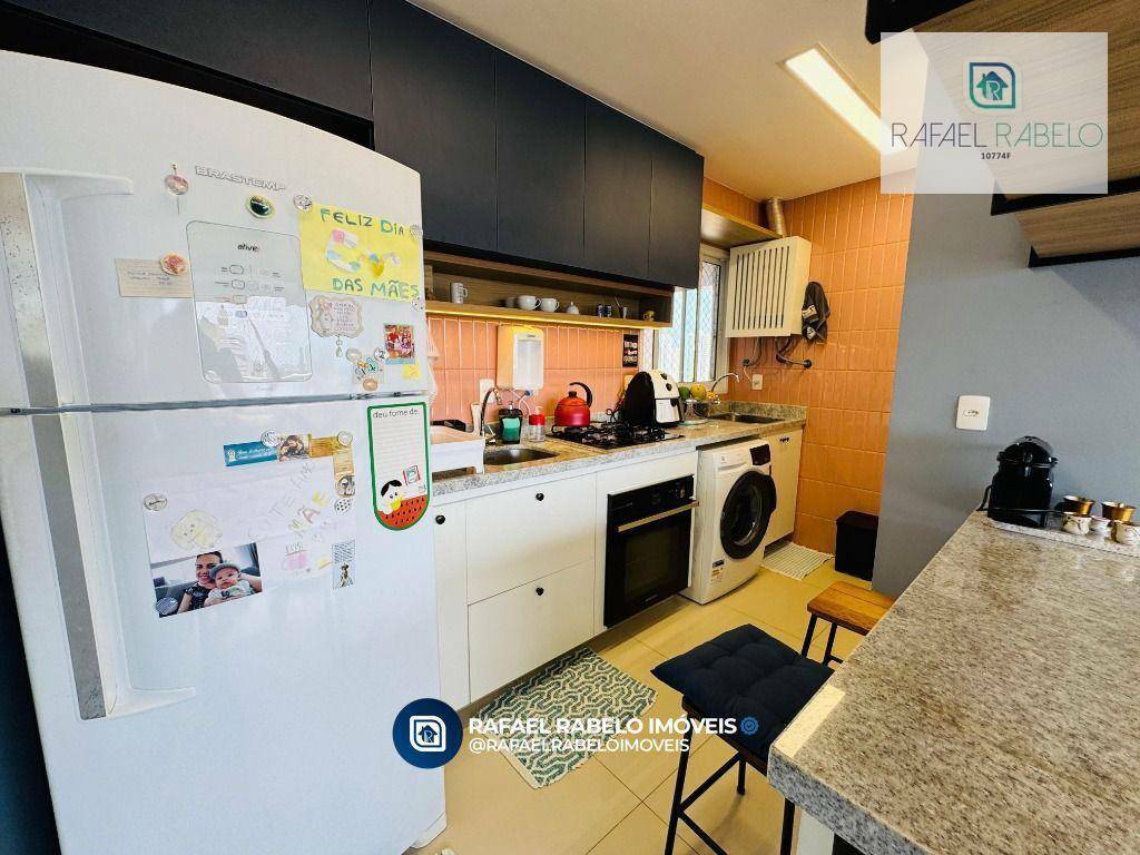 Apartamento à venda com 3 quartos, 74m² - Foto 2