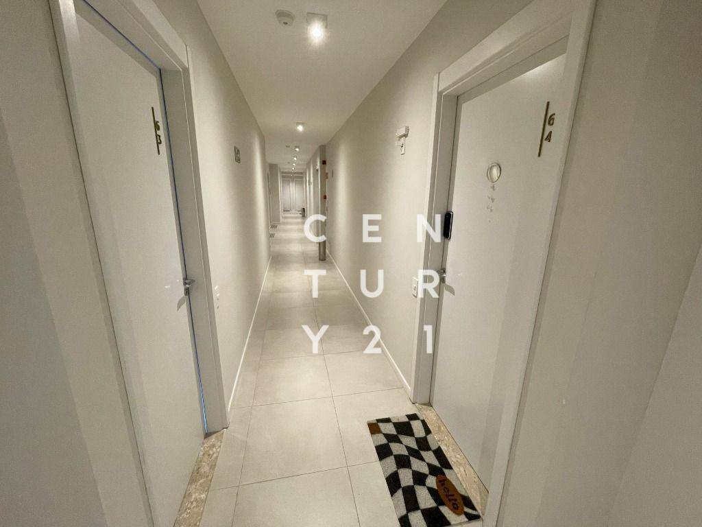 Apartamento à venda com 2 quartos, 60m² - Foto 15