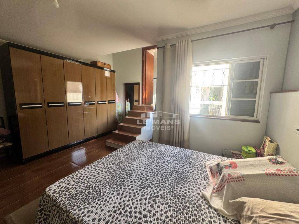 Casa à venda com 3 quartos, 195m² - Foto 16