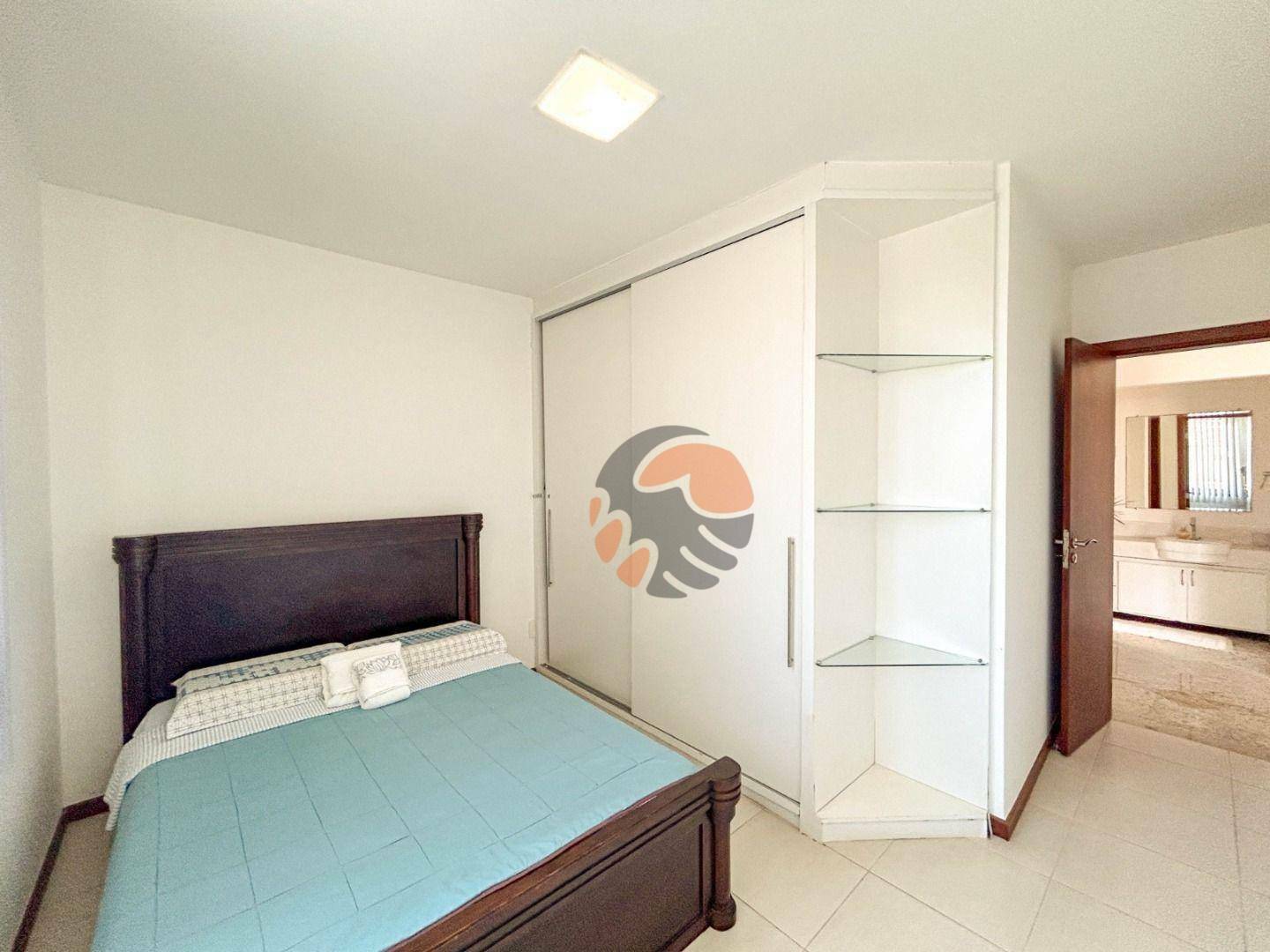 Casa para alugar com 5 quartos, 258m² - Foto 14