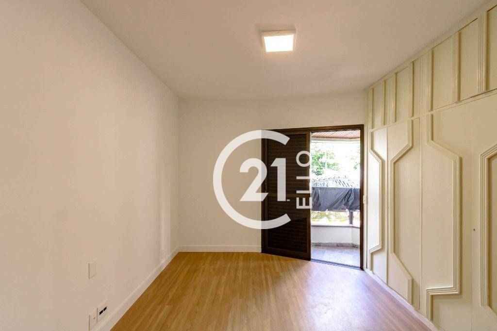 Apartamento à venda com 4 quartos, 190m² - Foto 16