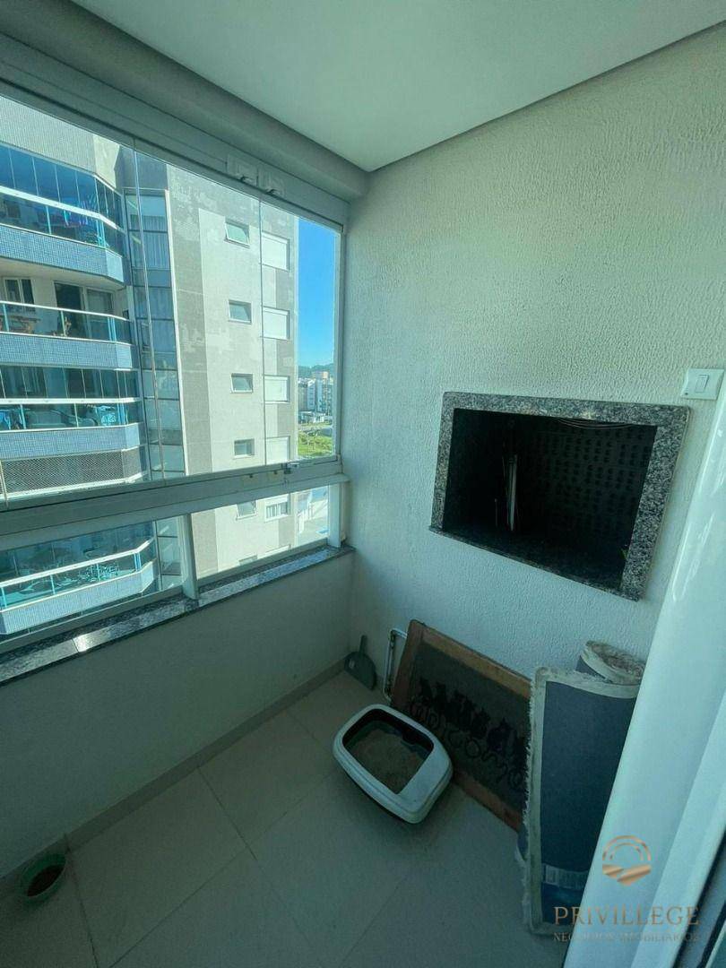 Apartamento à venda com 2 quartos, 86m² - Foto 13