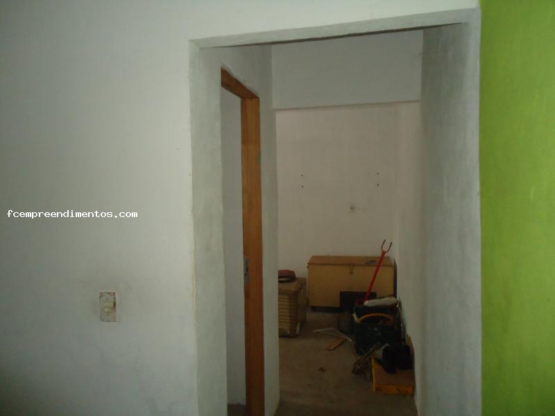 Casa à venda com 2 quartos, 250m² - Foto 12