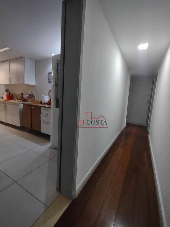 Apartamento à venda com 4 quartos, 198m² - Foto 32