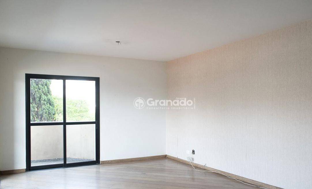 Apartamento à venda com 4 quartos, 190m² - Foto 7