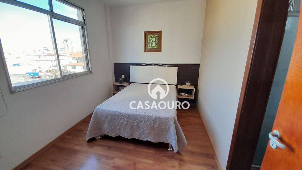 Apartamento à venda com 4 quartos, 140m² - Foto 13