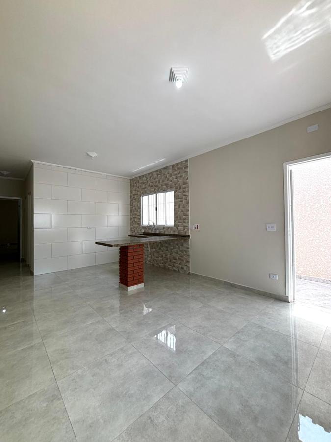 Casa à venda com 2 quartos, 136m² - Foto 3