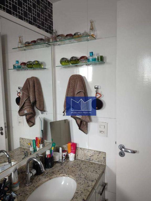 Apartamento à venda com 2 quartos, 63m² - Foto 3