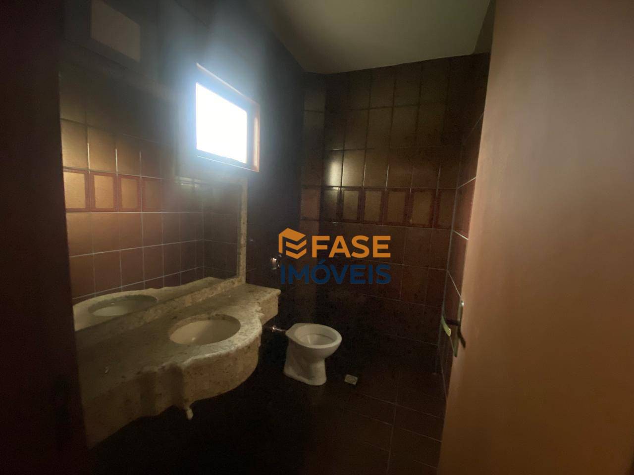 Casa à venda com 4 quartos, 223m² - Foto 17