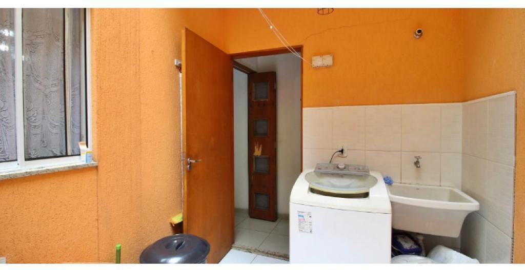 Casa à venda com 2 quartos, 220m² - Foto 19