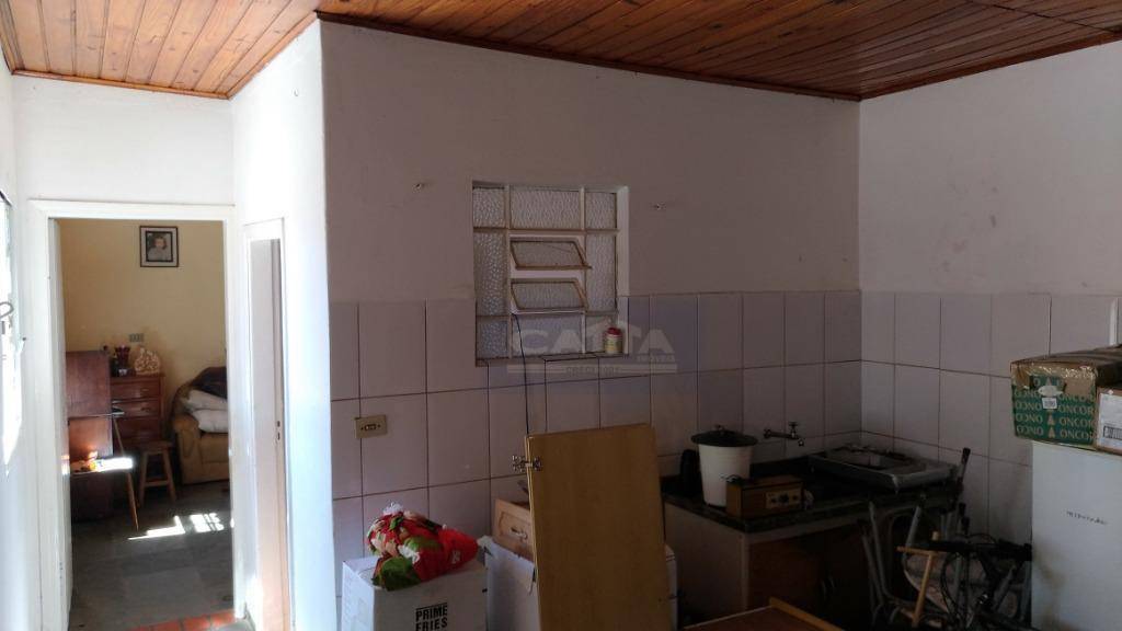 Casa à venda com 3 quartos, 240m² - Foto 27