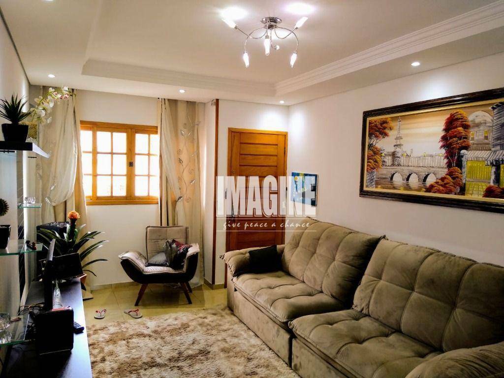 Sobrado à venda com 3 quartos, 180m² - Foto 1