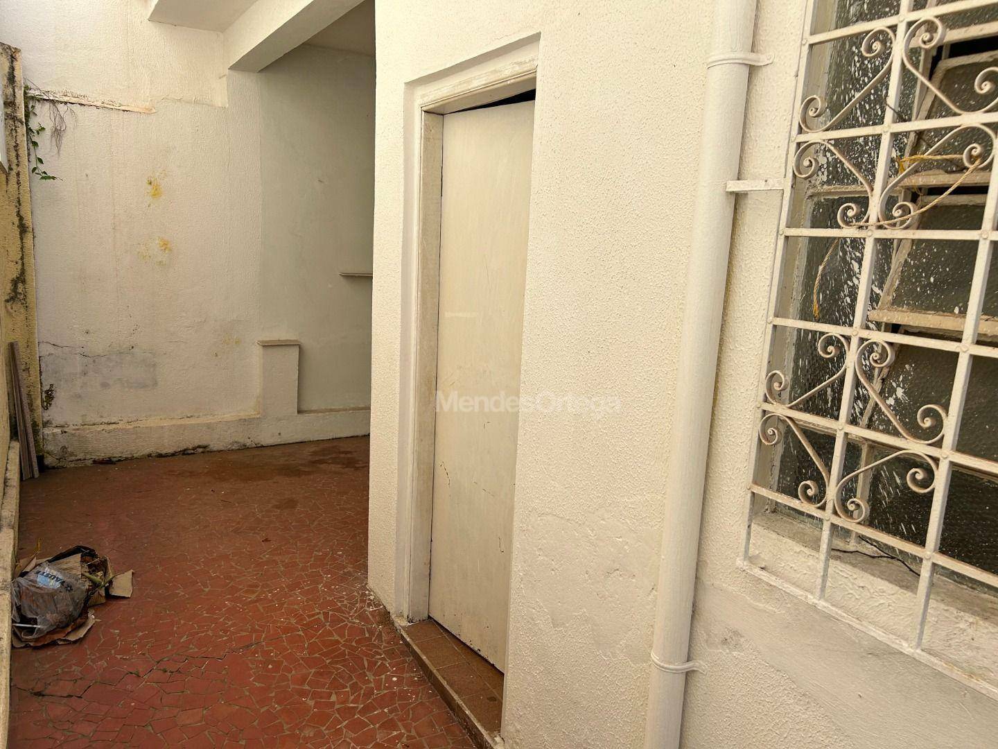 Casa à venda com 4 quartos, 265m² - Foto 32