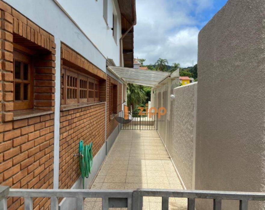 Sobrado à venda com 3 quartos, 500m² - Foto 15