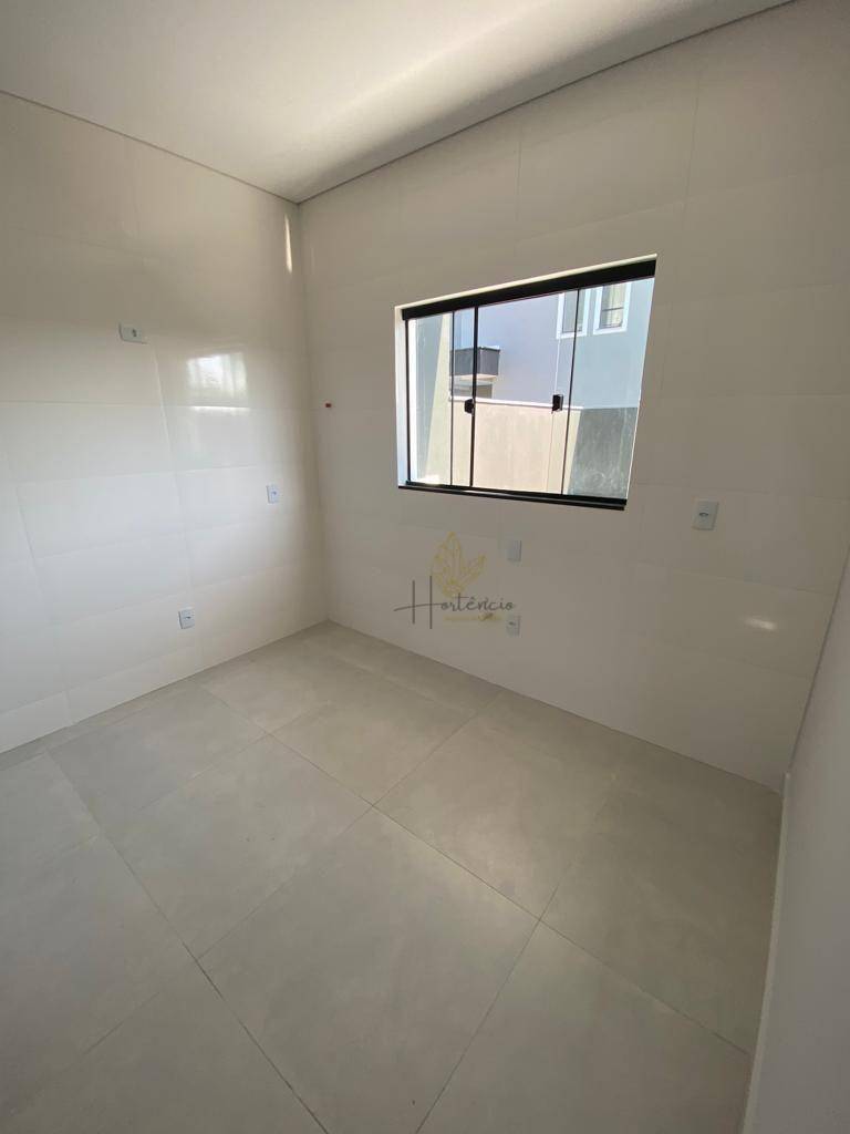 Casa à venda com 3 quartos, 98m² - Foto 8