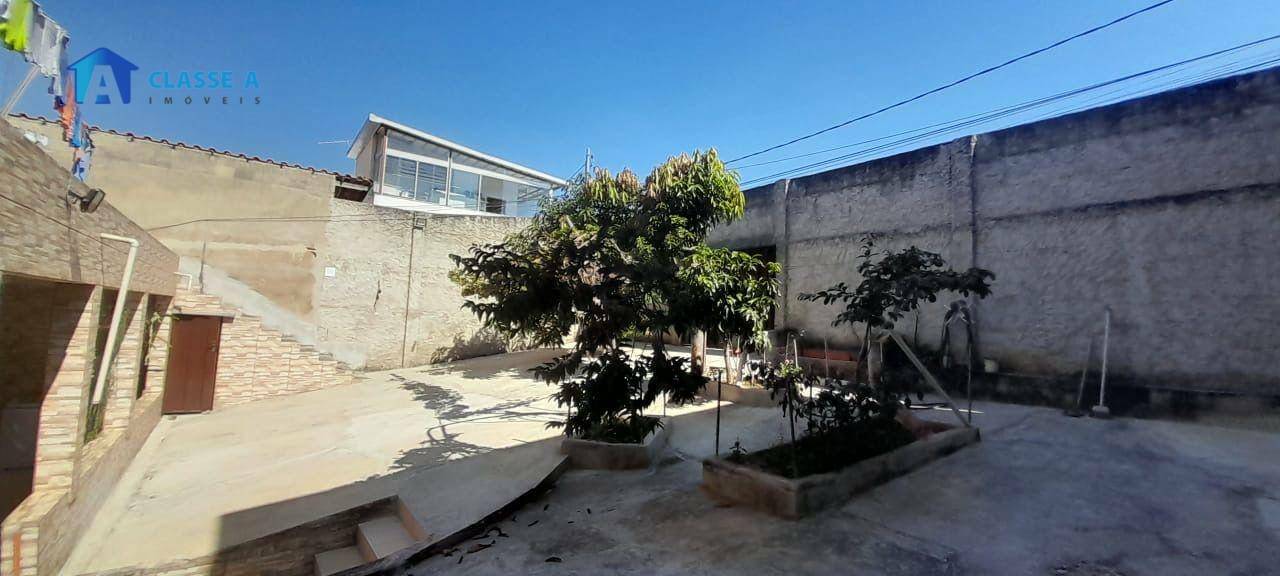 Casa à venda com 3 quartos, 99m² - Foto 10