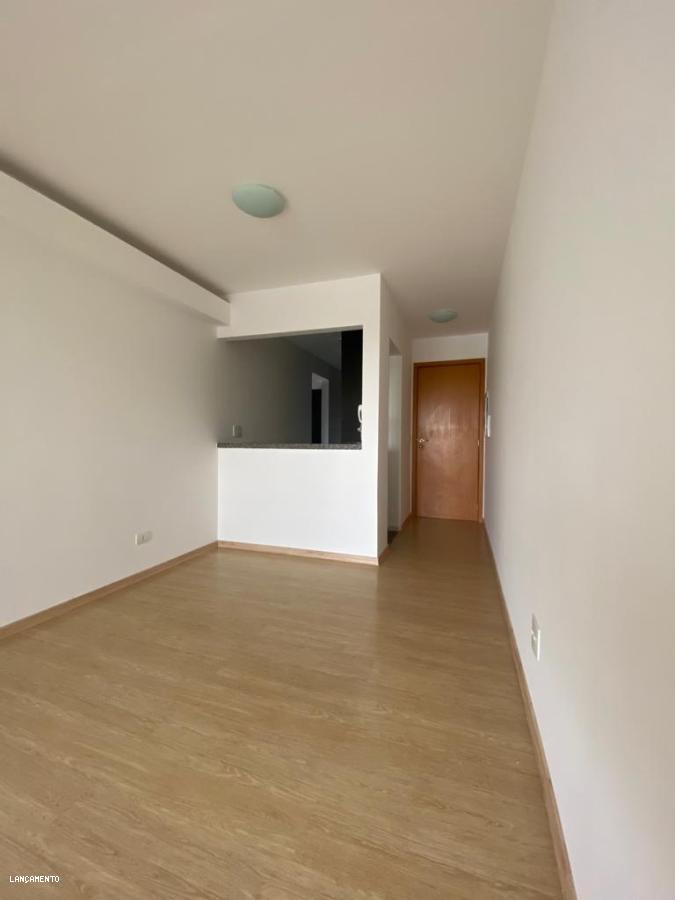 Apartamento à venda com 3 quartos, 81m² - Foto 3