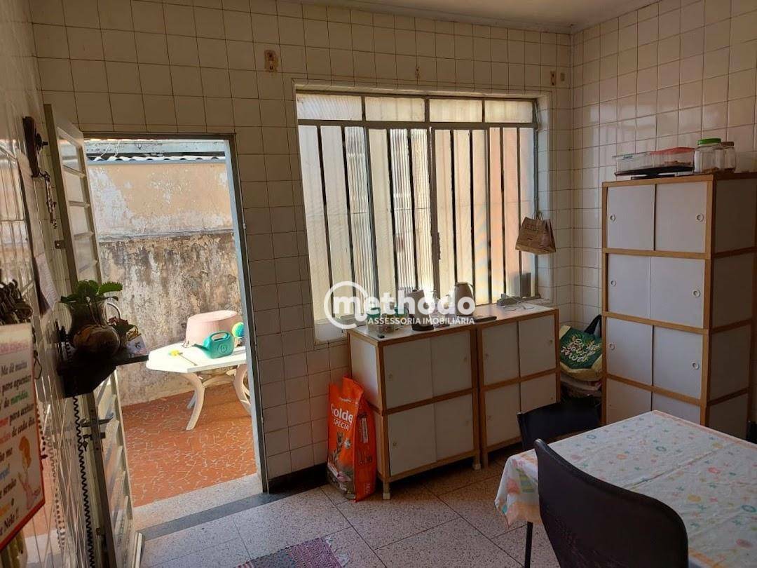 Casa à venda com 3 quartos, 385m² - Foto 5