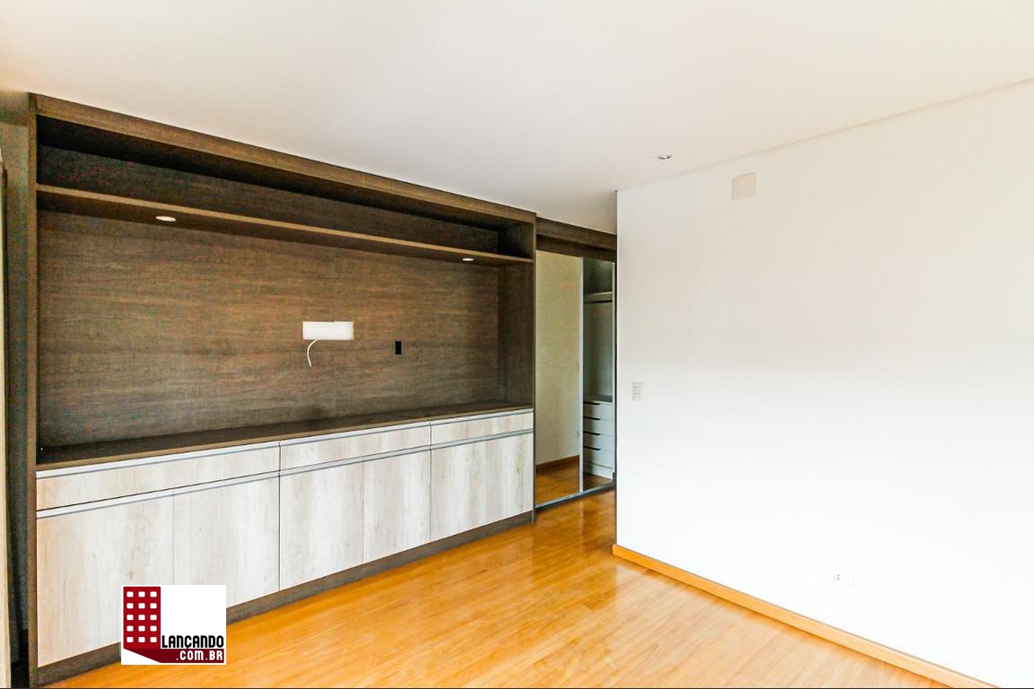 Apartamento à venda com 3 quartos, 189m² - Foto 11