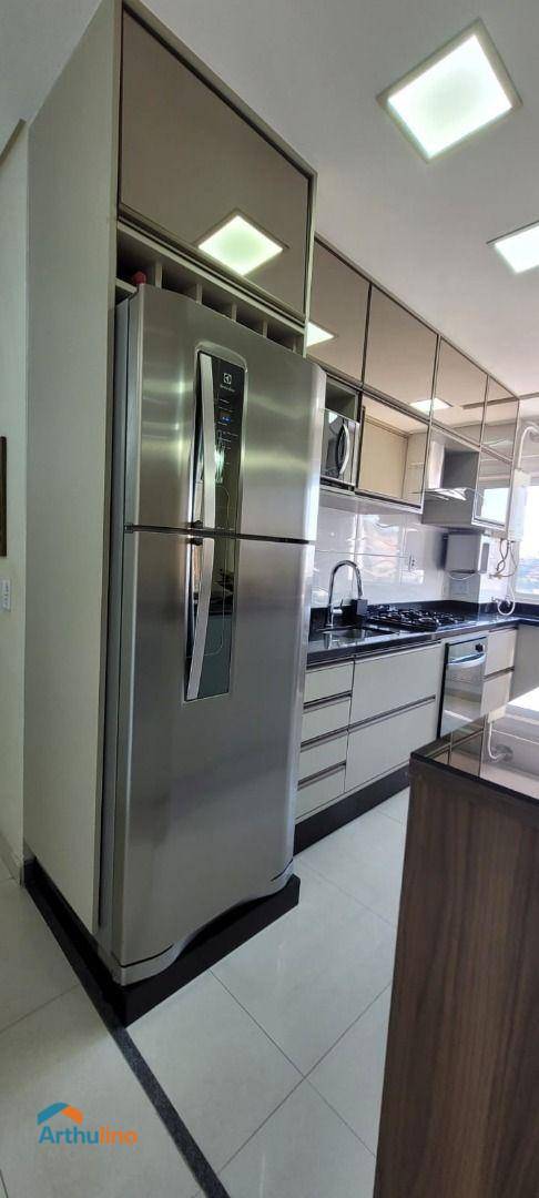 Apartamento à venda com 3 quartos, 78m² - Foto 8