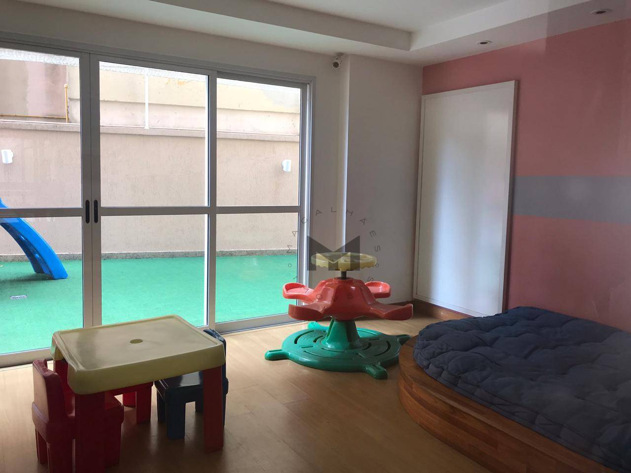 Apartamento à venda com 3 quartos, 98m² - Foto 10