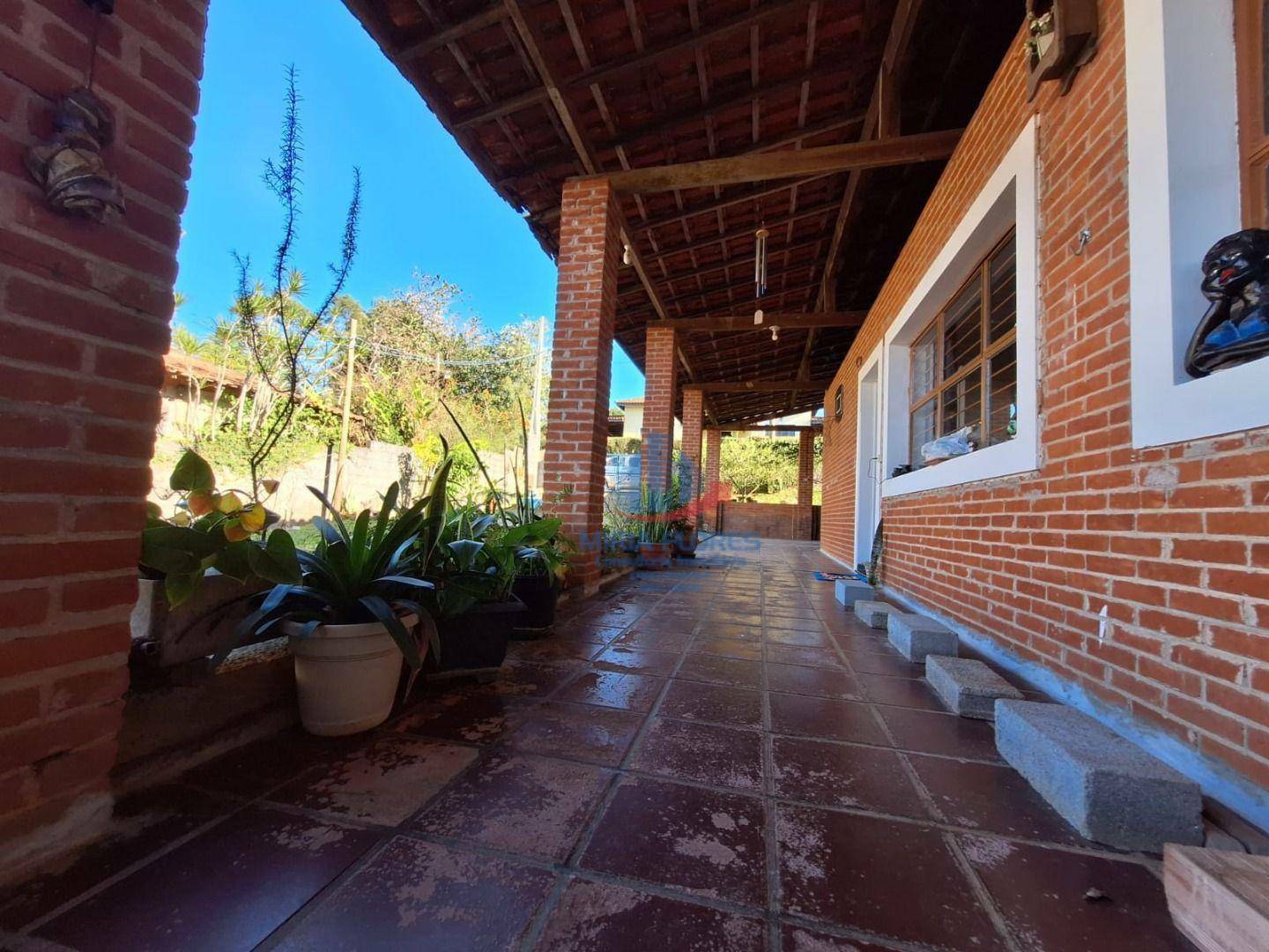 Chácara à venda com 4 quartos, 493m² - Foto 12