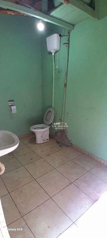 Chácara à venda com 6 quartos, 200m² - Foto 29