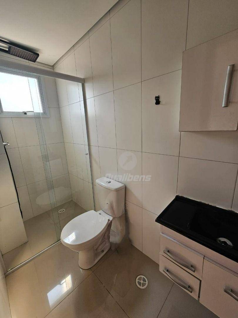 Apartamento para alugar com 3 quartos, 130m² - Foto 5