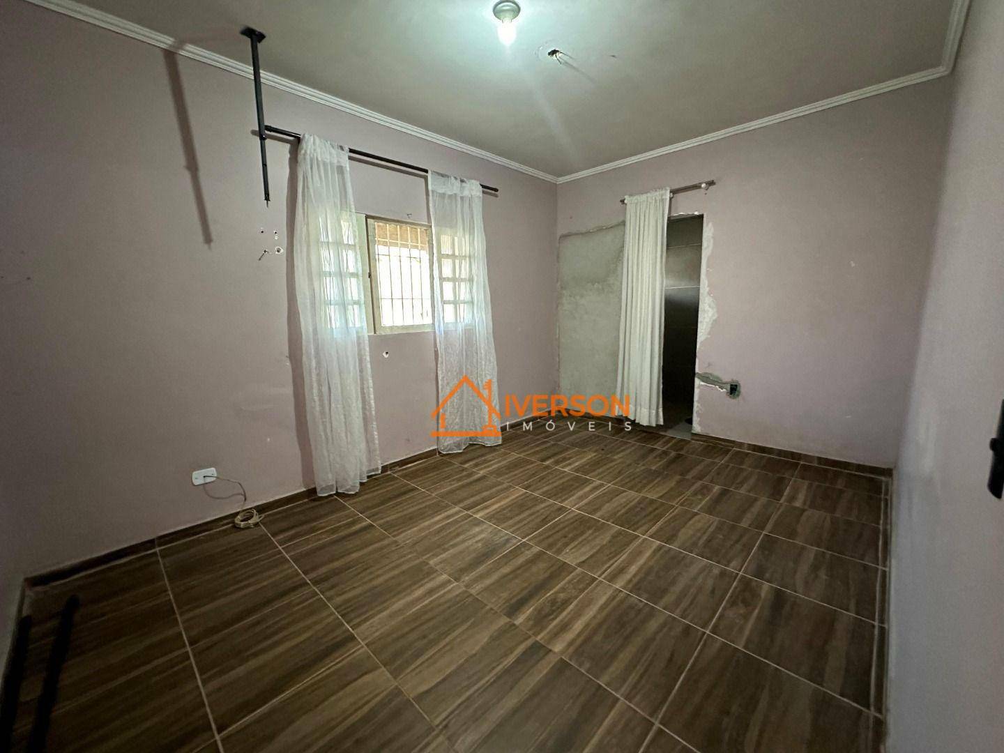 Casa à venda com 2 quartos, 79m² - Foto 9