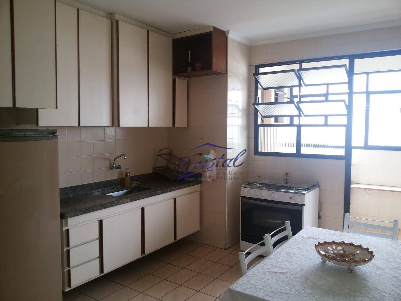 Apartamento à venda com 3 quartos, 179m² - Foto 7