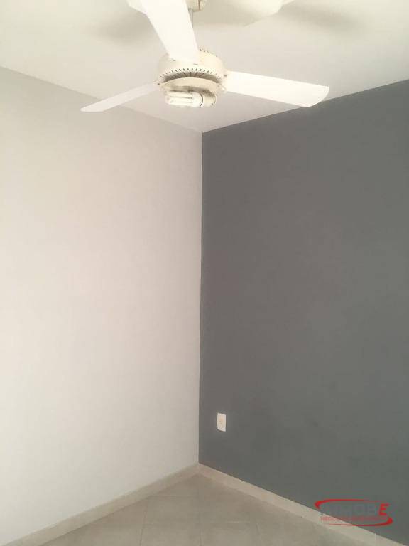 Apartamento à venda com 2 quartos, 75m² - Foto 15