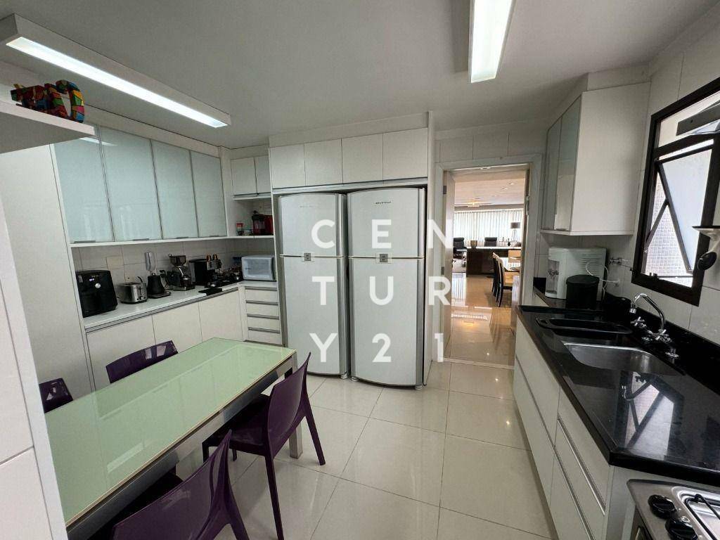 Apartamento à venda com 3 quartos, 149m² - Foto 11