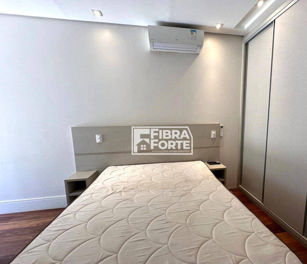 Casa de Condomínio para alugar com 3 quartos, 250m² - Foto 18