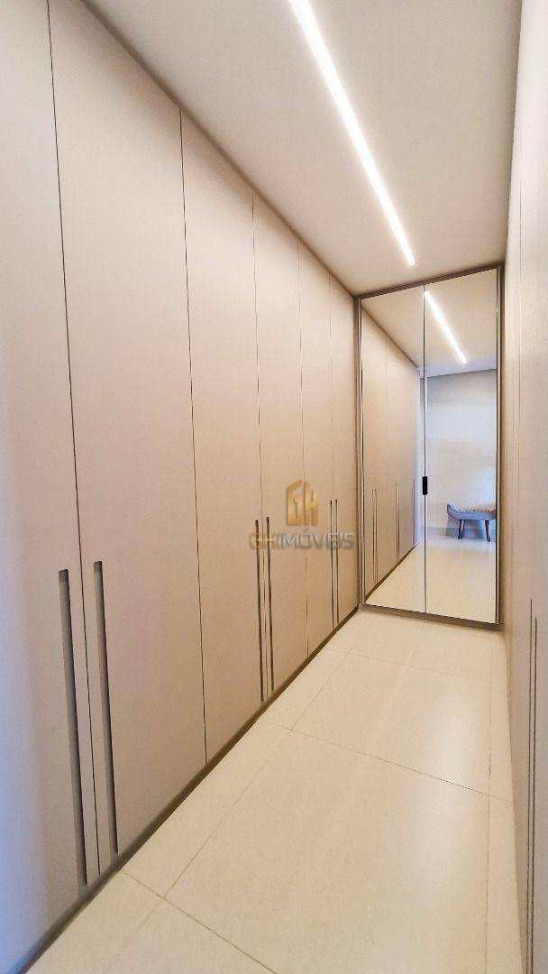 Sobrado à venda com 4 quartos, 414m² - Foto 47