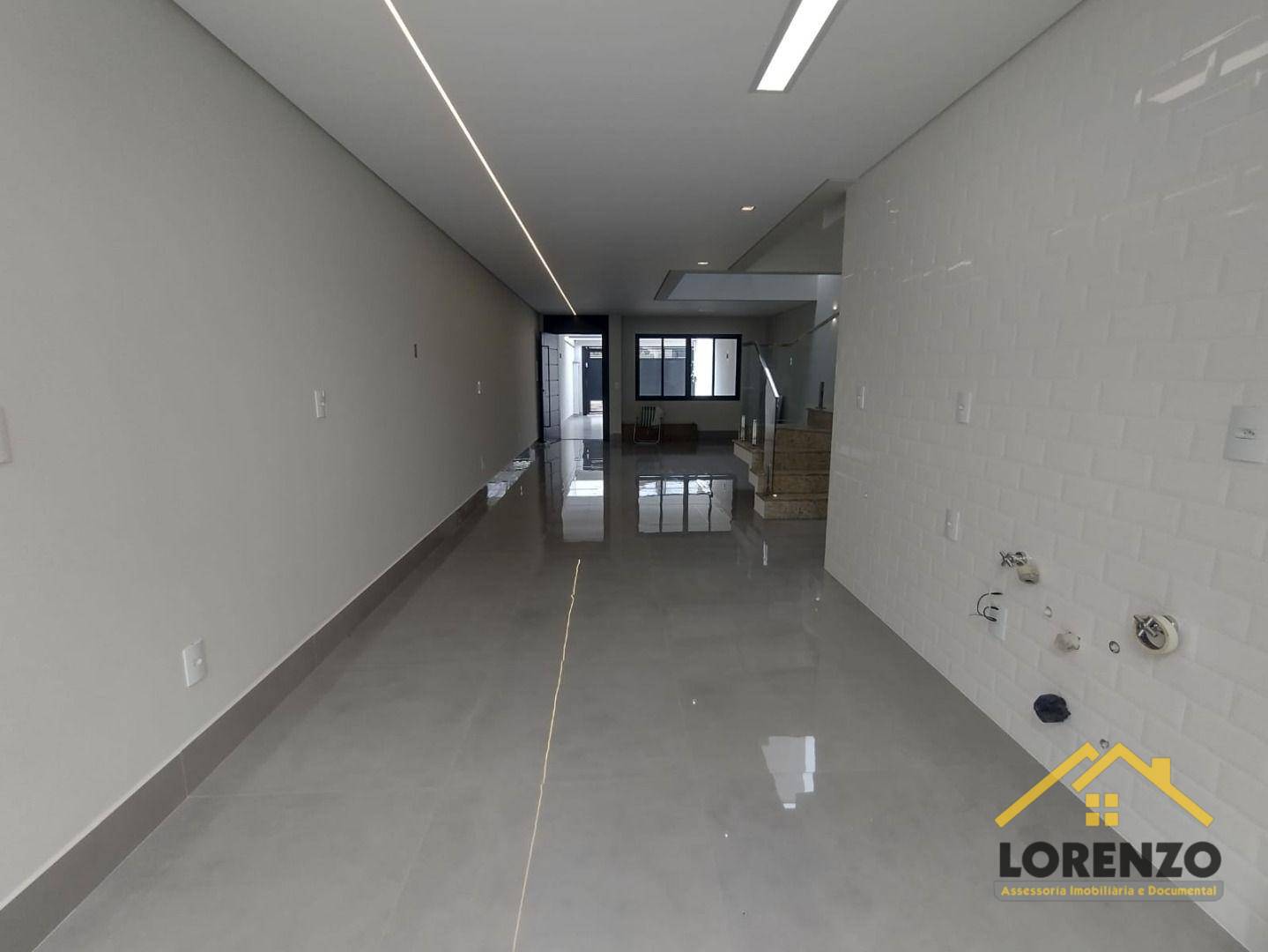 Sobrado à venda com 3 quartos, 200m² - Foto 6