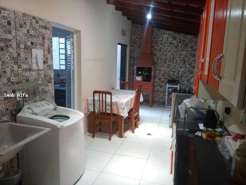 Casa à venda com 3 quartos, 205m² - Foto 3